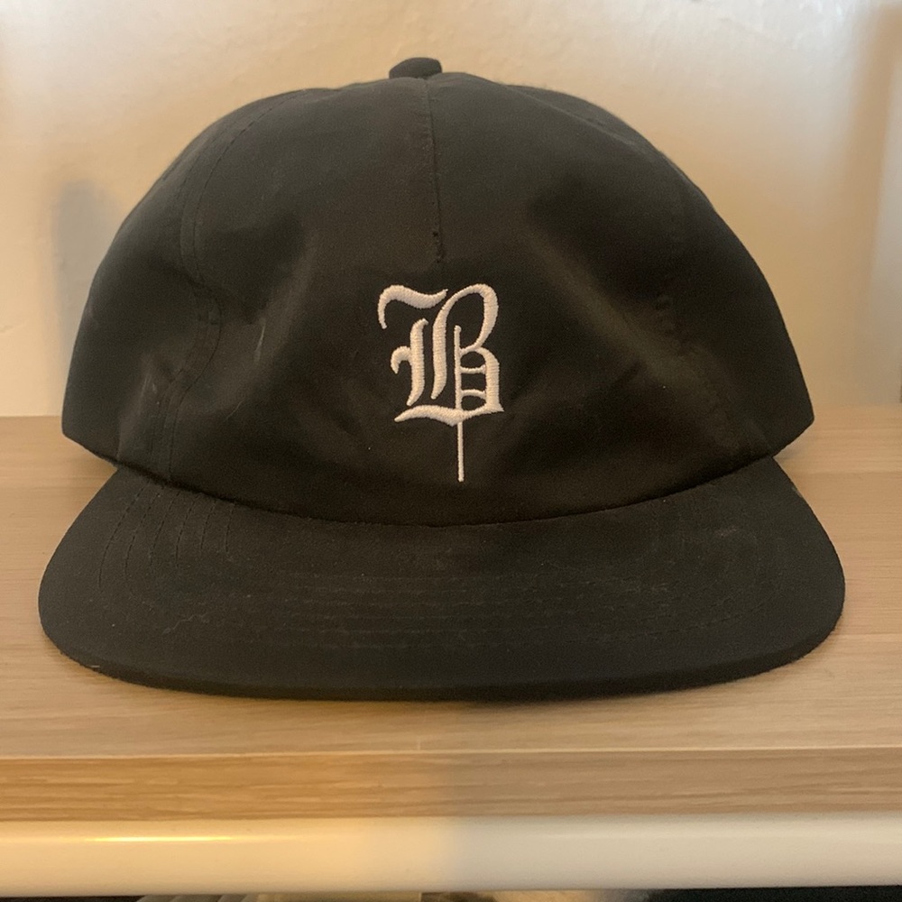 Black Scale Hat